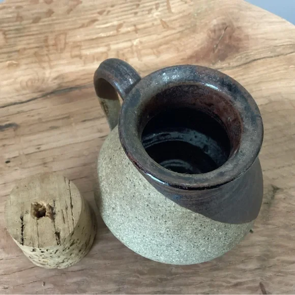 🟤 Vintage - Two Toned Handmade Ceramic Pottery Jar / Creamer / Pitcher - Unique - Picture 8 of 15